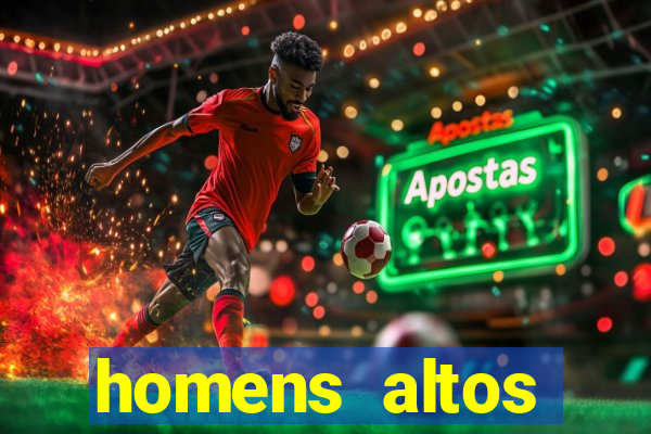 homens altos sarados pelados